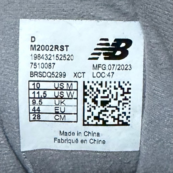New Balance 2002R Sneakers Gray Suede And Mesh Running M2002RST Mens 10 - Picture 6 of 7